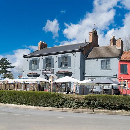 Grantham Arms Hotel Boroughbridge Exterior foto